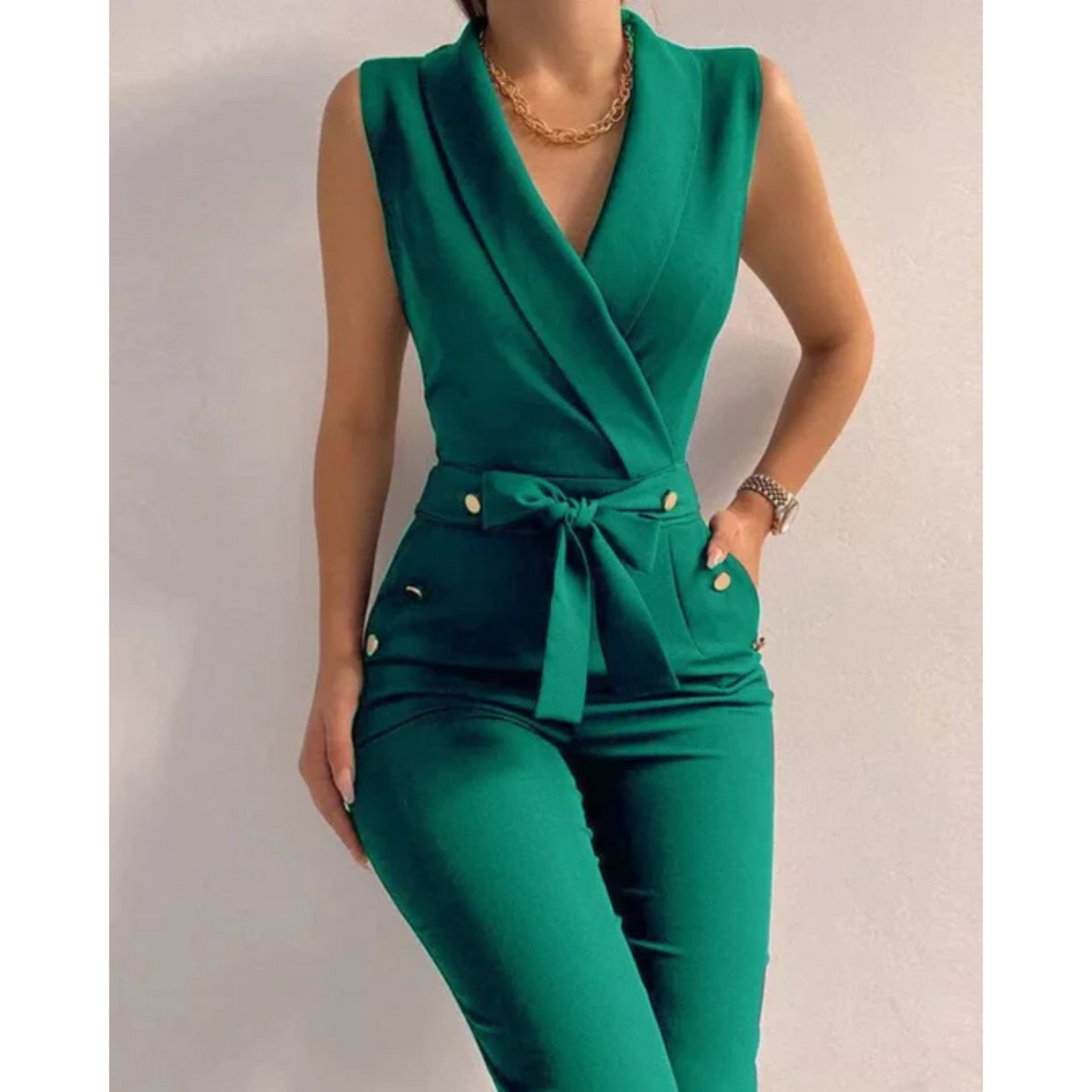 Avenora™ – Combinaison Femme Chic Sans Manches Élégante