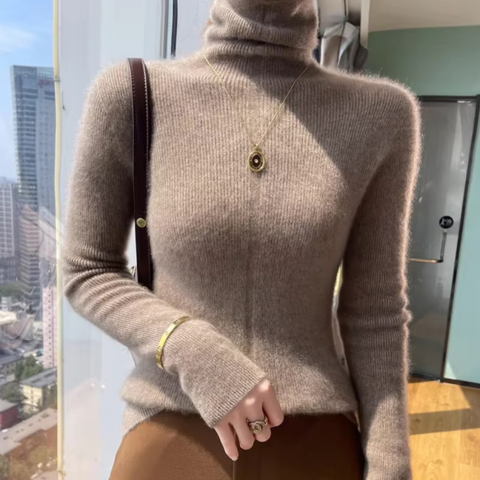 Pull Femme Élégant et Doux