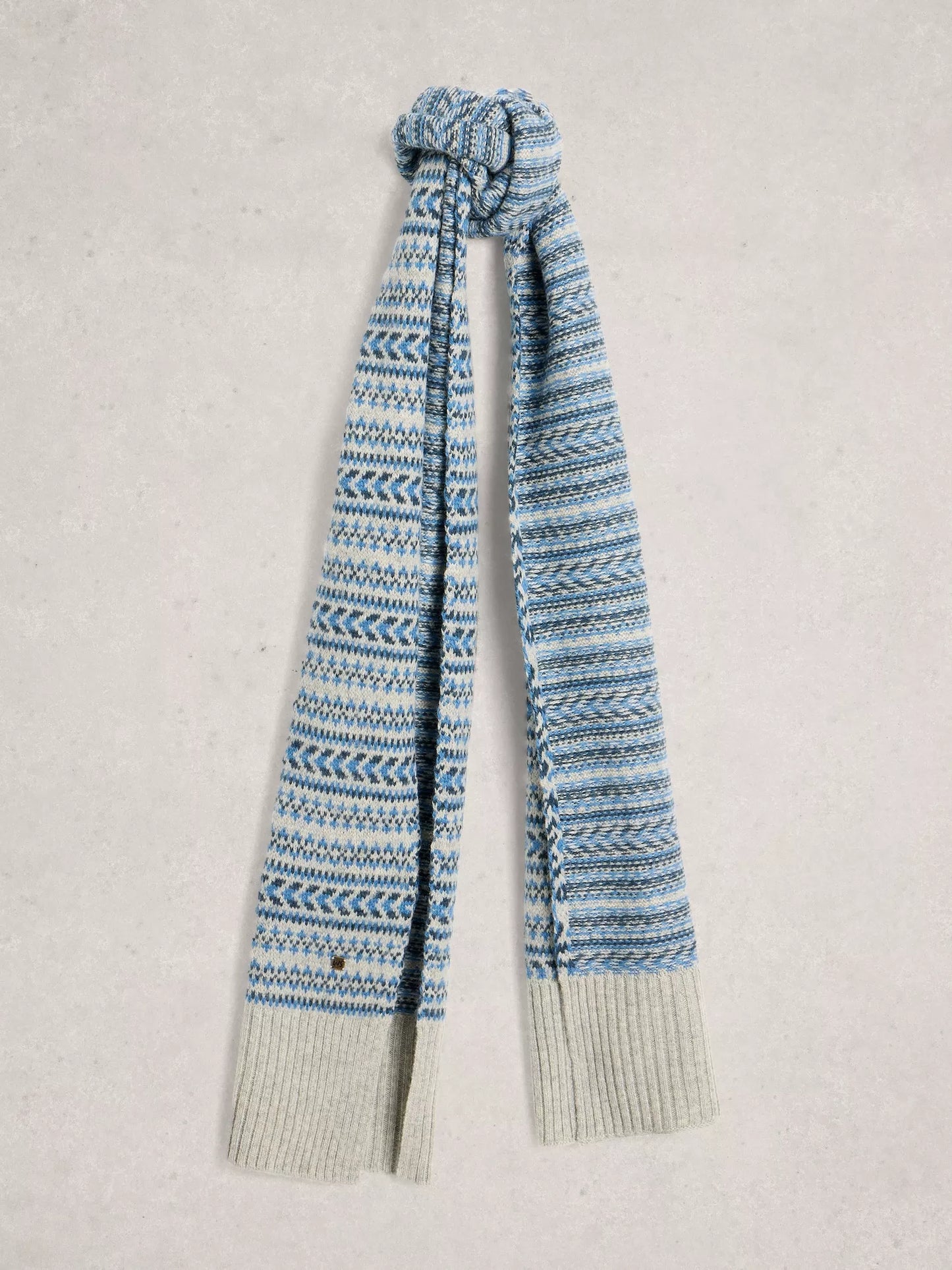 Écharpe Douce Hiver Fleurie pour Femme - LuxeStyle