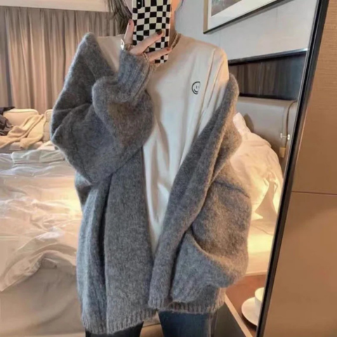 Cardigan Féminin Douillet à Motifs Rétro