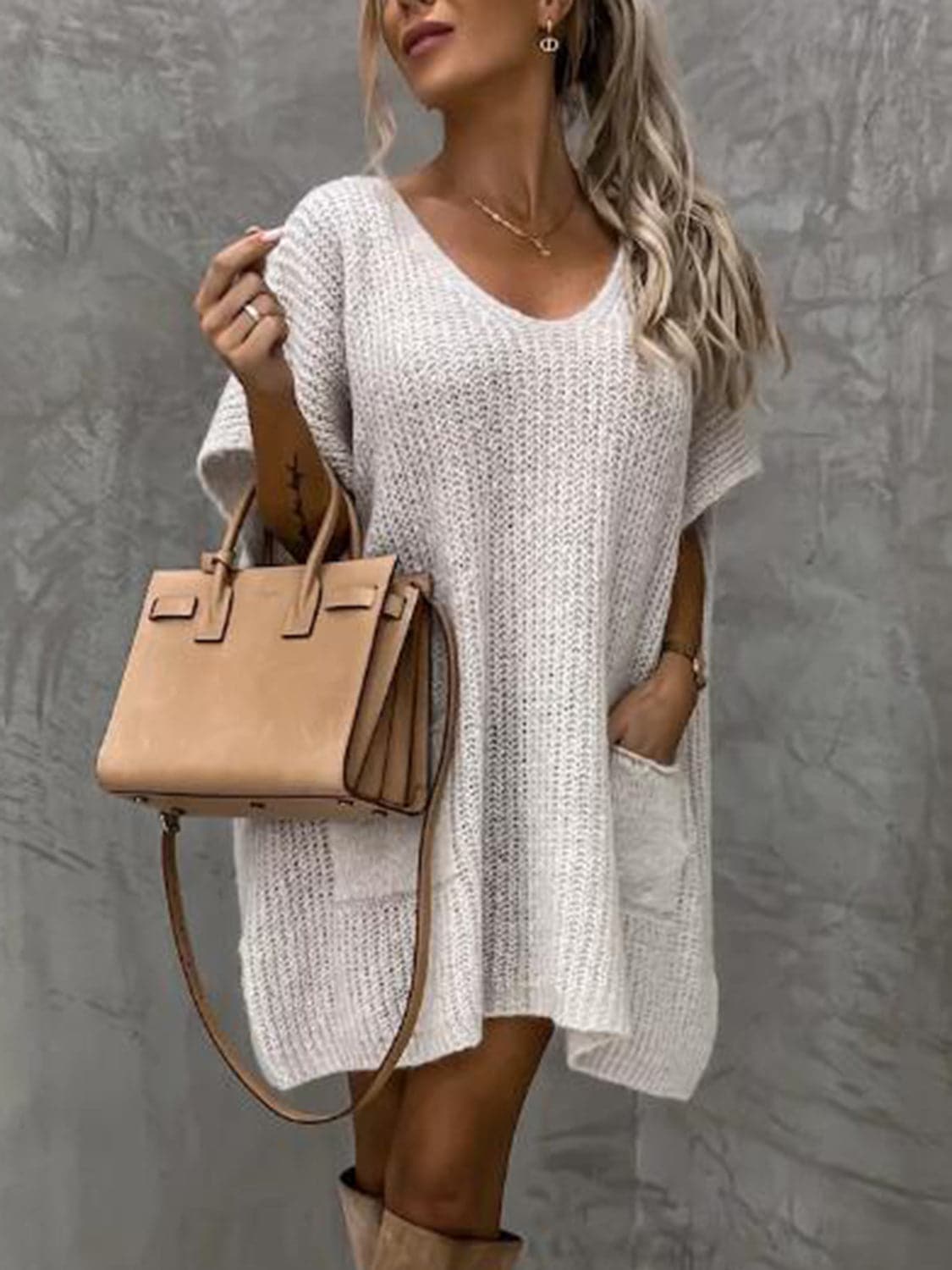 Robe Tricotée pour Femme – Col en V, Confortable et Décontractée