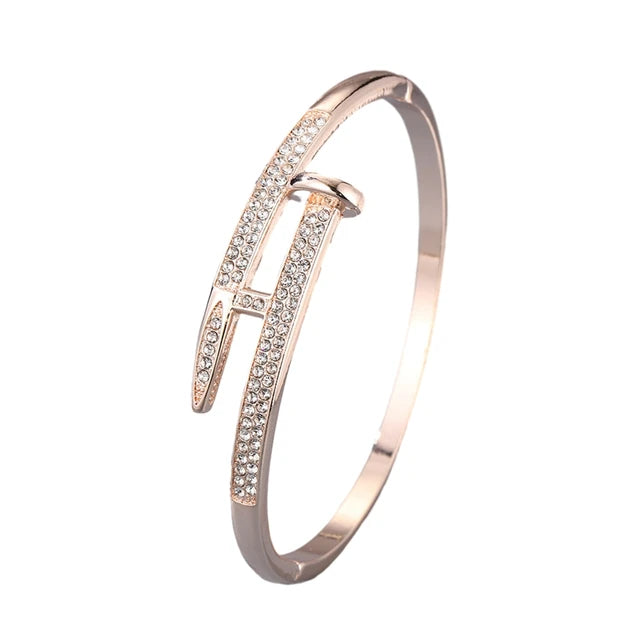 Bracelet Élégant avec Pierres de Crystalline pour Femme
