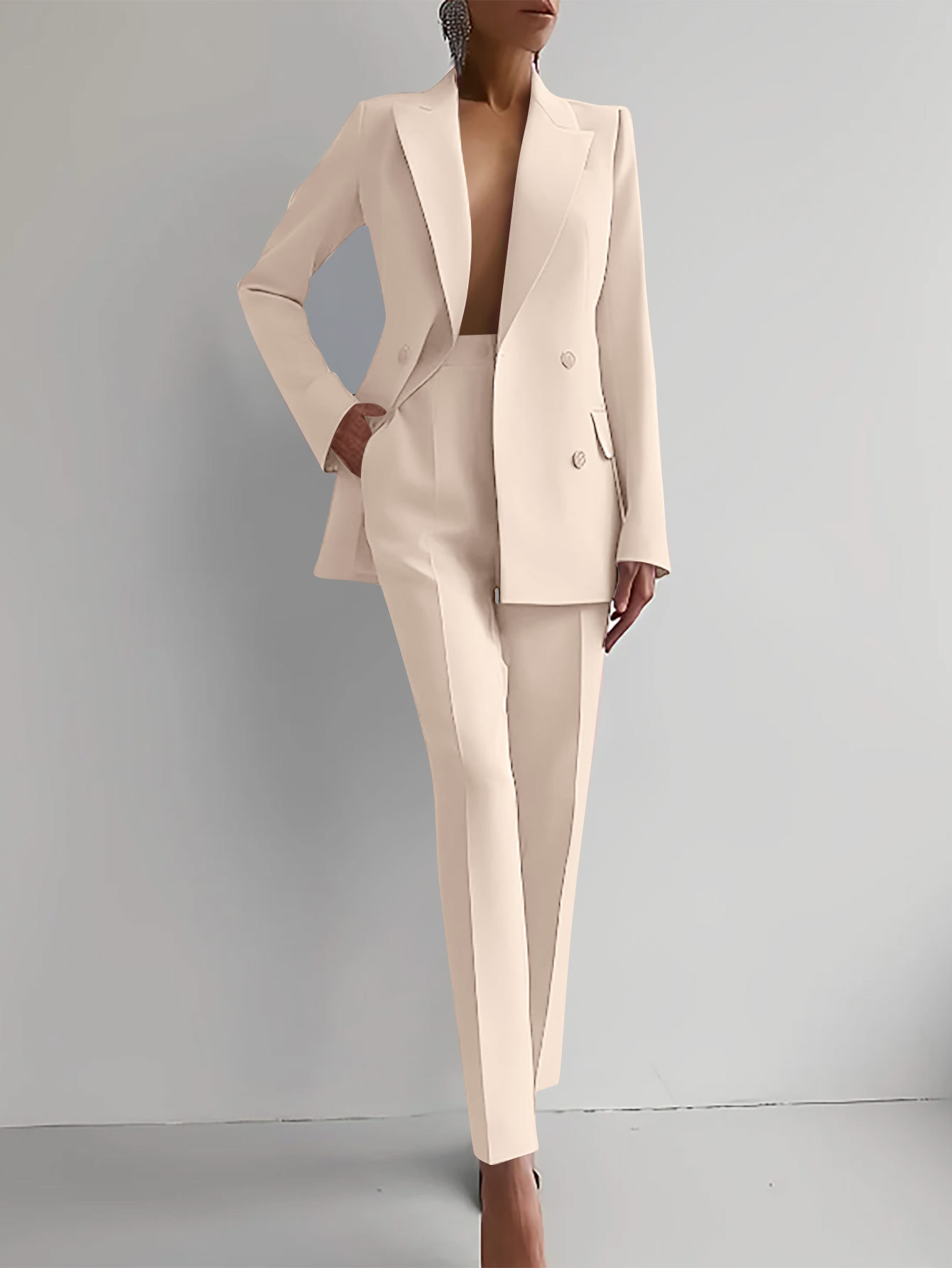 Costume femme chic et confortable