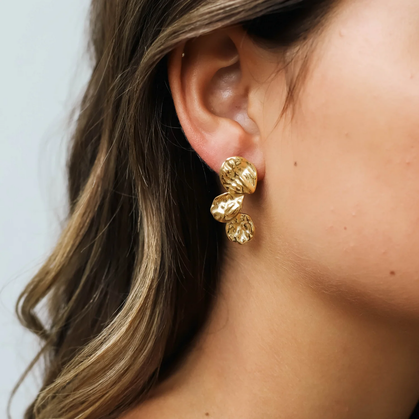Boucles d'Oreilles Élégantes en Métal pour Femme - LuxeStyle