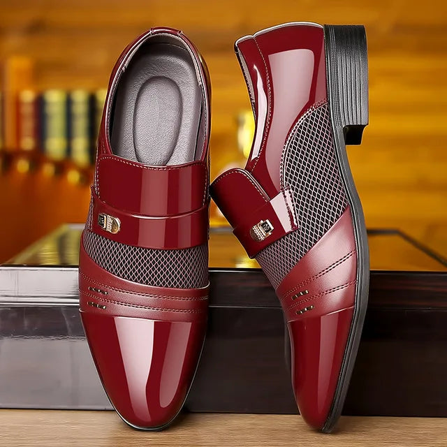 Chaussures élégantes en cuir noir brillant pour homme