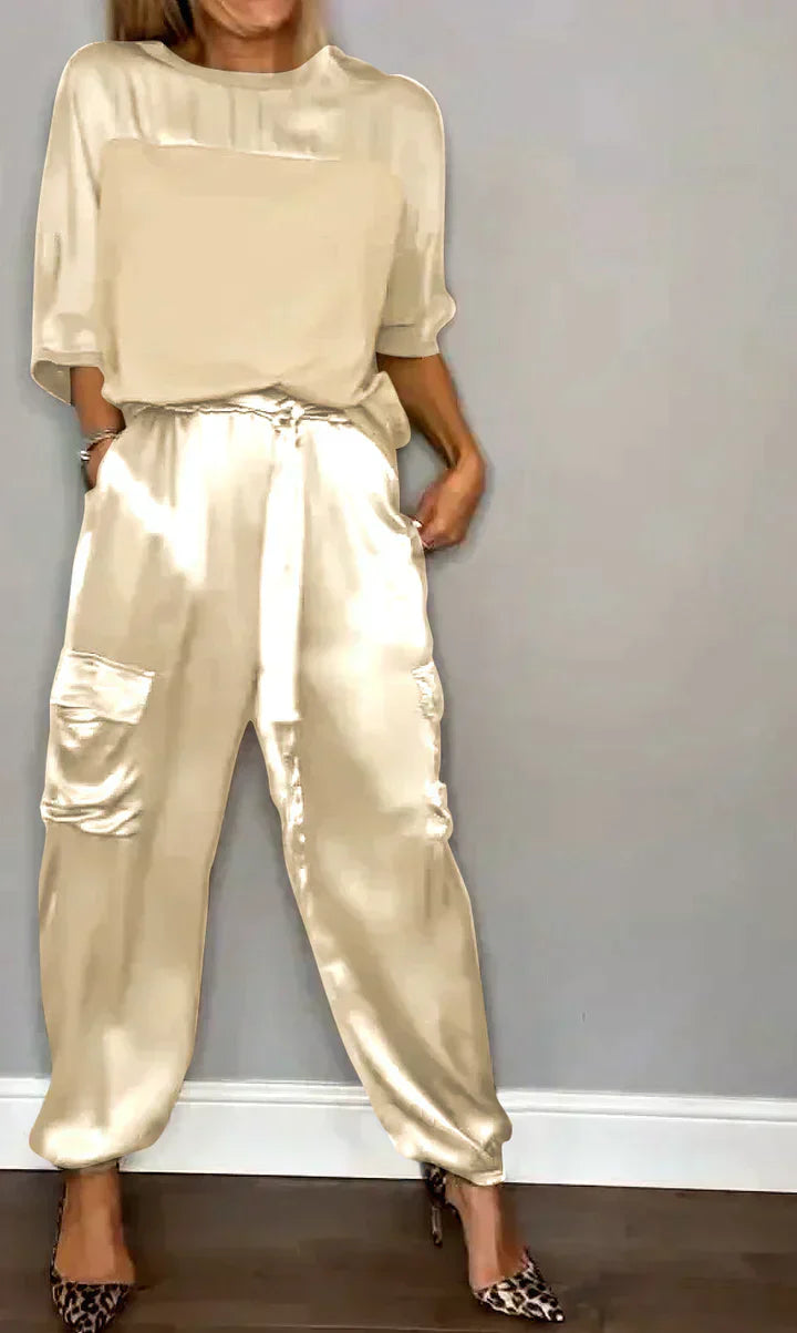 Ensemble Femme Élégant Beige avec Pantalon Combiné et Top Décolleté