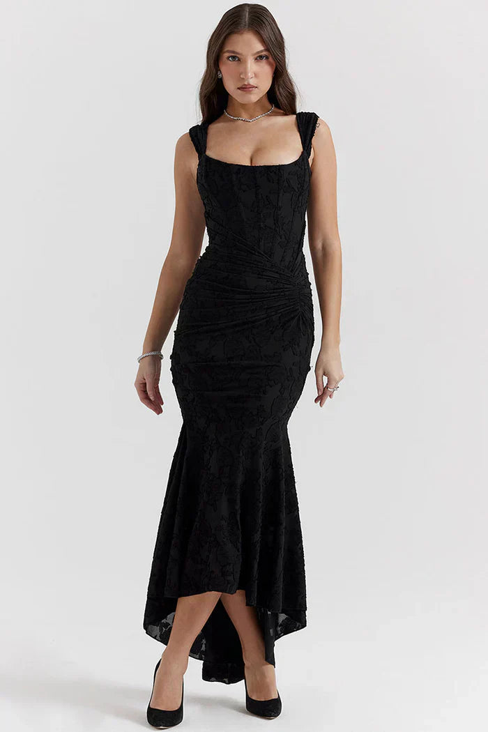 Robe de Soirée Élégante - Coupe Avantageuse en Tissu Doux pour Femme