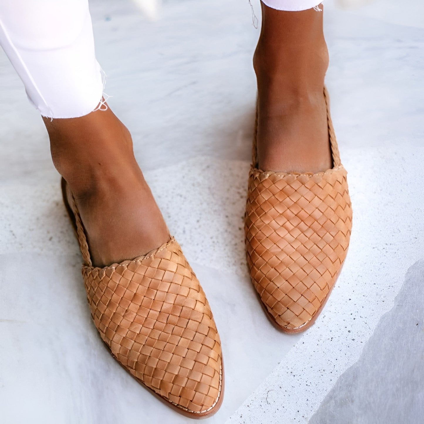 Chaussures Femme Élégantes - Tressage Raffiné, Bout Pointu & Fermeture Réglable