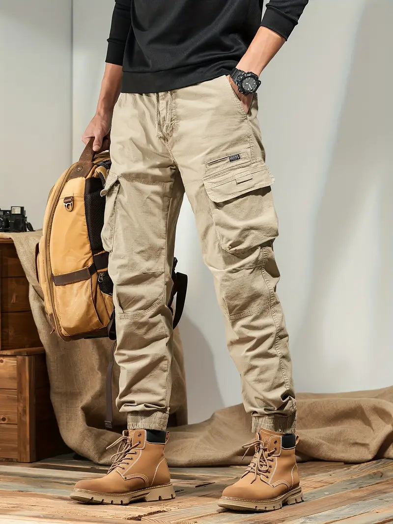 Pantalon homme noir pratique avec poches nombreuses