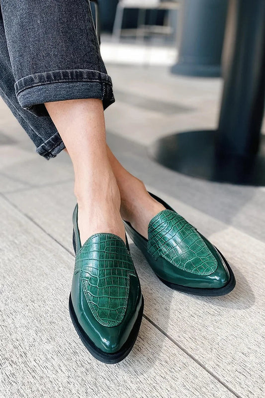 Mocassins Chic à Bout Pointu pour Femmes - LuxeStyle