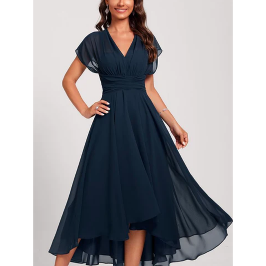 Robe de Soirée Féminine – Robe Chic pour Femme avec Taille Cintrée et Décorations Élégantes - LuxeStyle