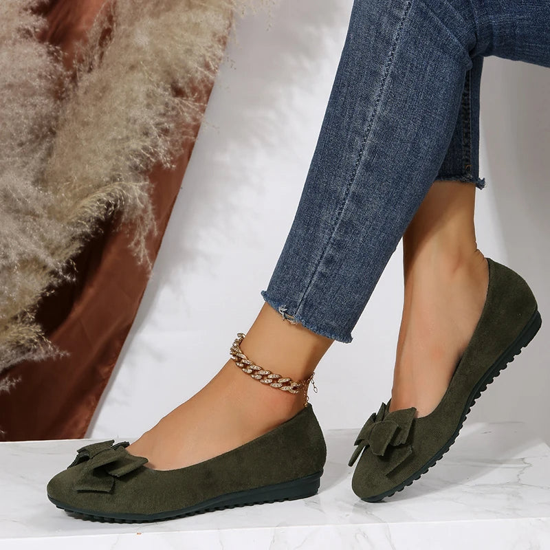 Chaussures Ballerines Féminines Rouge avec Décoration Élégante