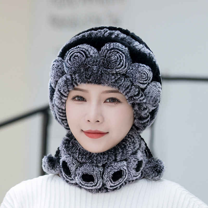 Bonnet Femme Hiver avec Bord Fourrure Doux - LuxeStyle