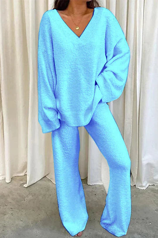 Tenue Décontractée Femme – Ensemble Détente Douillet avec Pull Col V et Pantalon Confort