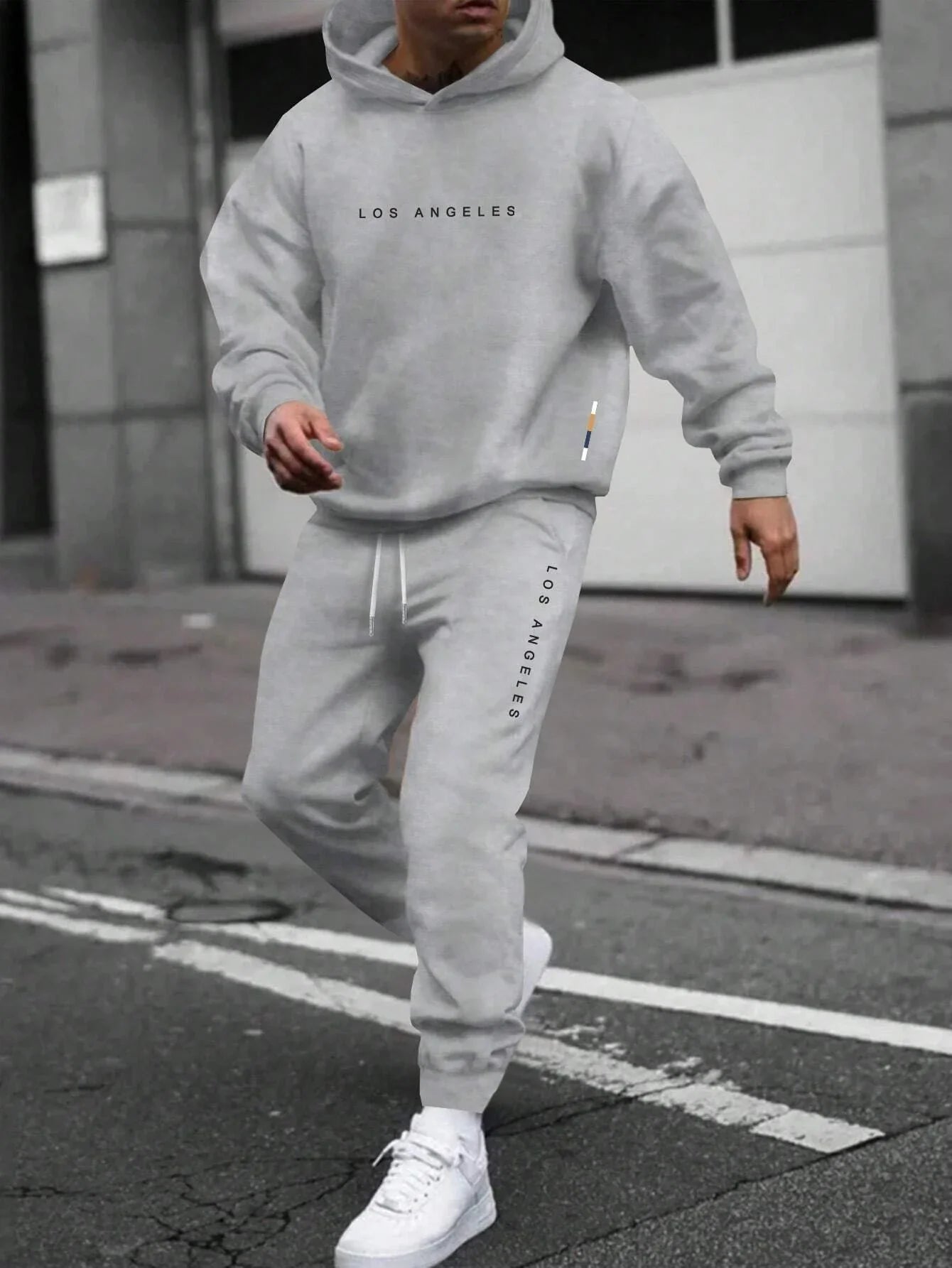 Tenue Décontractée Homme - Sweat à Capuche et Pantalon Jogging - LuxeStyle