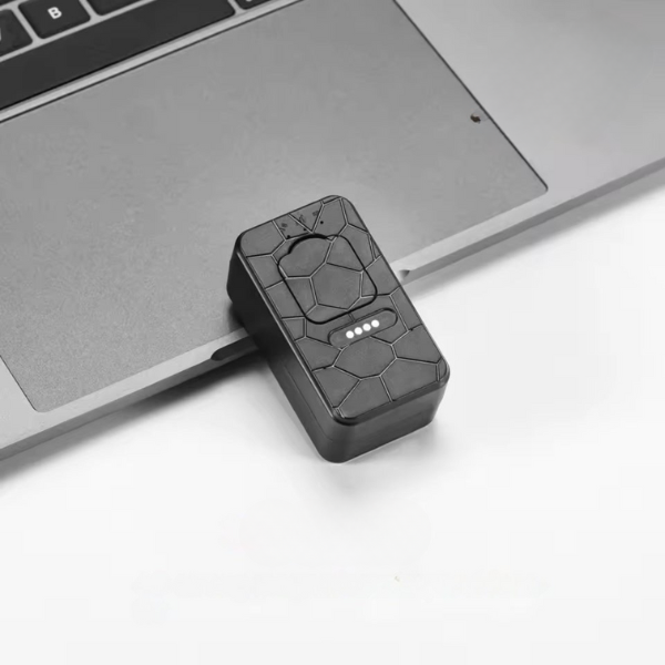 Traceur GPS Compact pour Voiture et Objets de Valeur - LuxeStyle