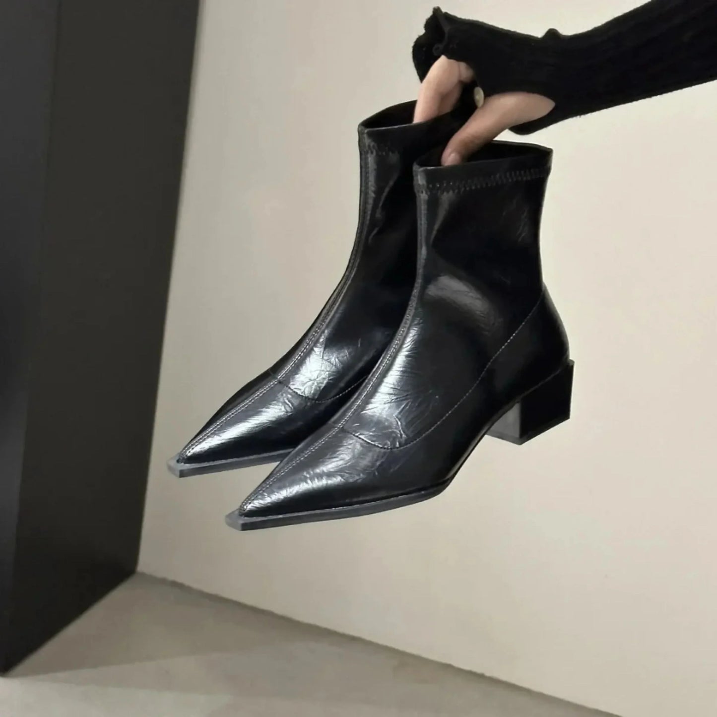Bottines Femmes Élégantes À Bout Fin