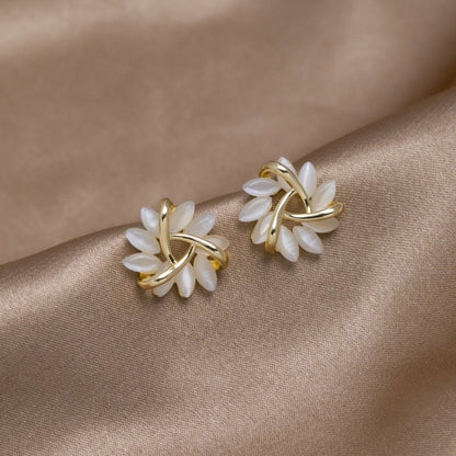 Boucles d'oreilles Fleurs Délicates en Forme de Pétale