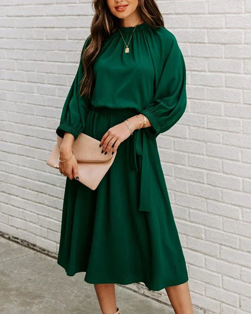 Robe Féminine Taille Moyenne avec Ceinture pour Femme Élégante