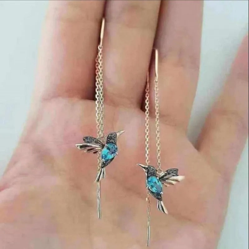 Boucles d'oreilles Colibri Élégantes avec Chaîne et Pierres - LuxeStyle