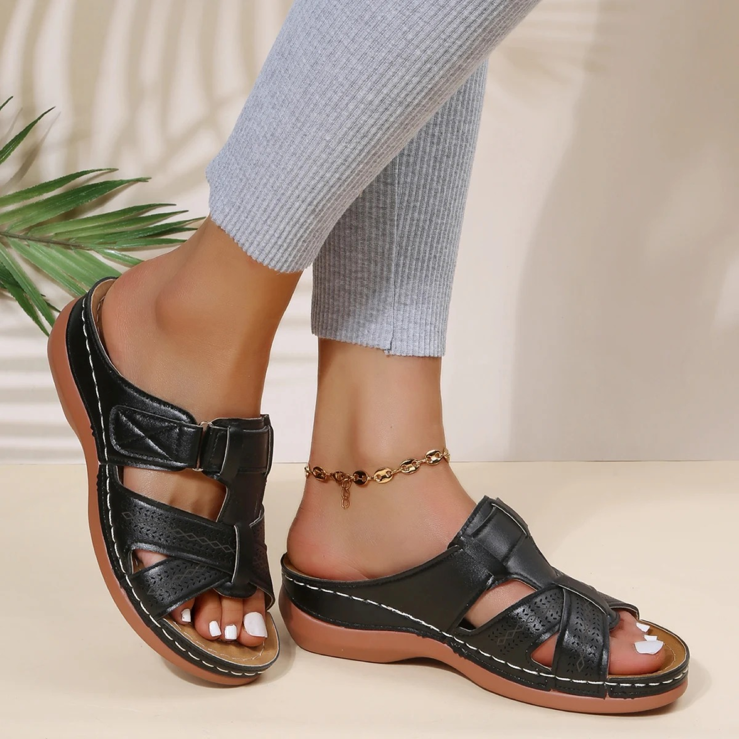Sandales de marche confortables pour femmes en cuir doux - LuxeStyle