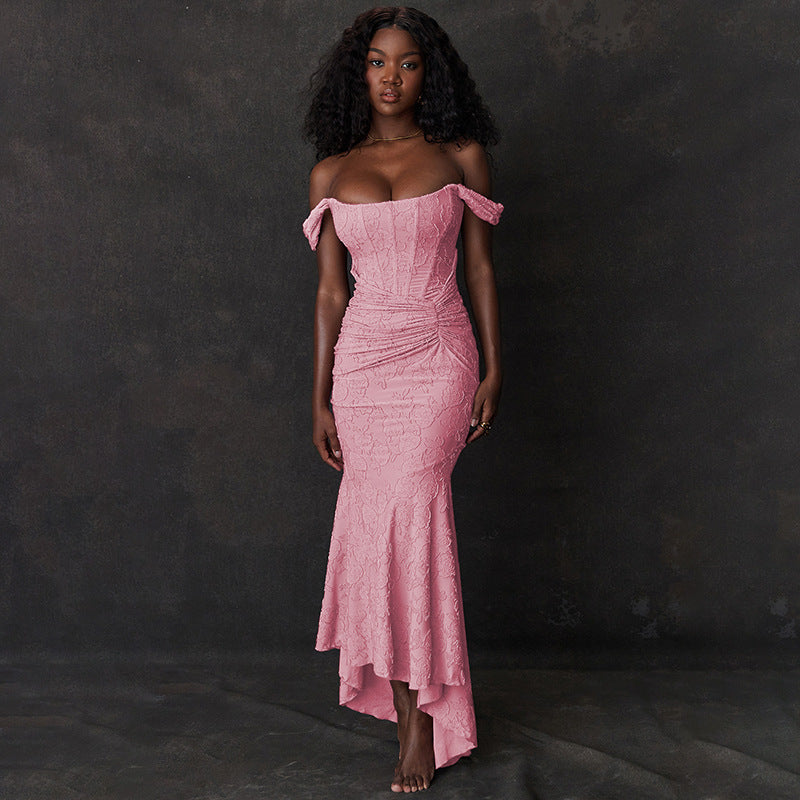 Robe de Soirée Élégante - Coupe Avantageuse en Tissu Doux pour Femme - LuxeStyle