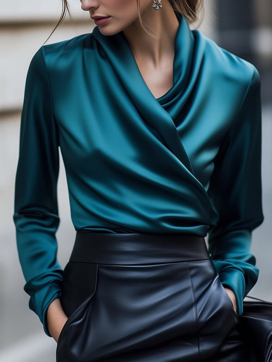 Chemisier Femme Chic à Manches Longues Décolleté Profond - LuxeStyle