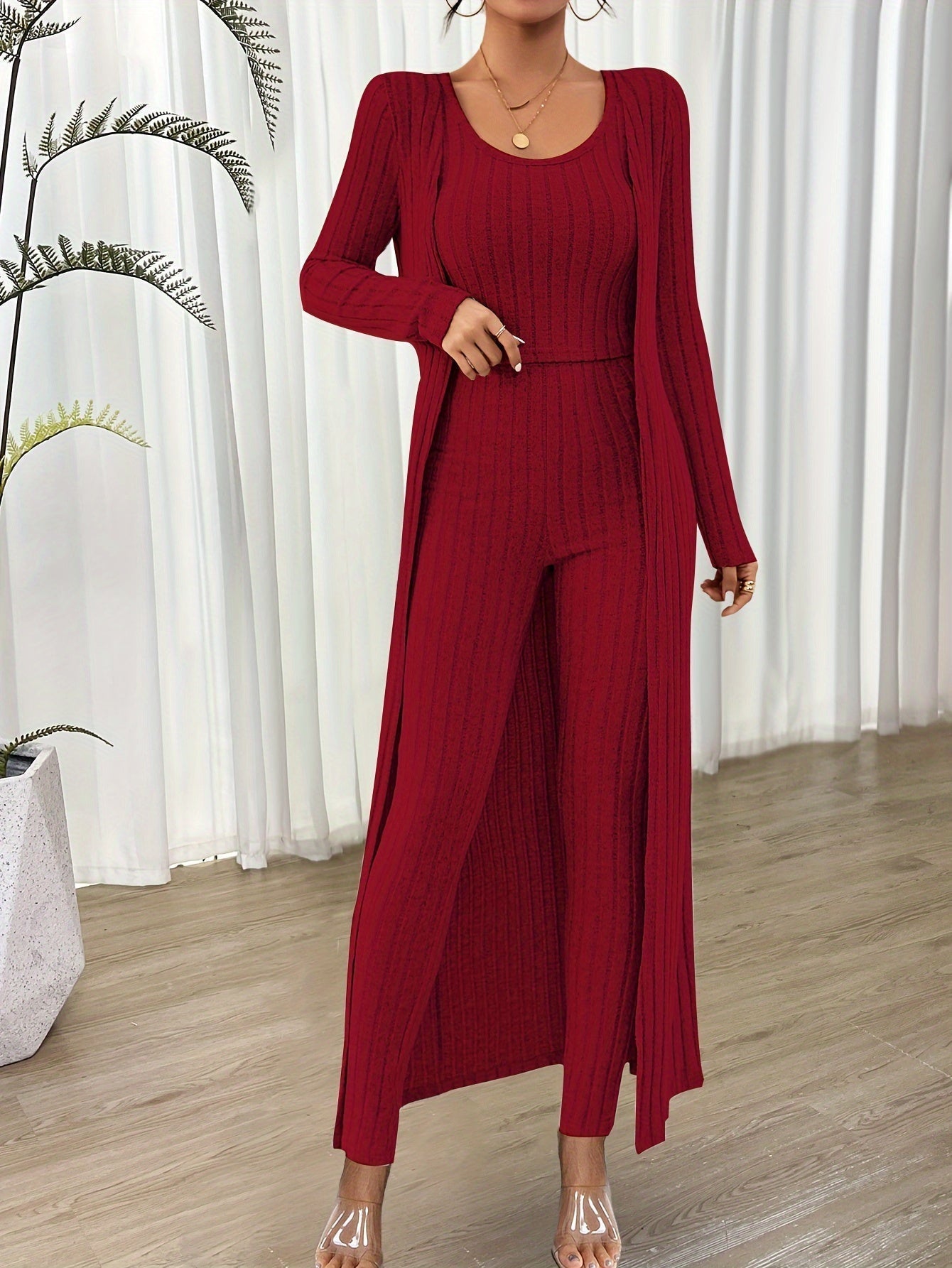 Ensemble Décontracté Trois Pièces pour Femme avec Cardigan Douillet pour Détente