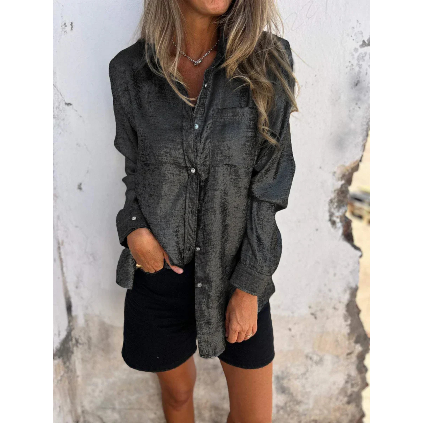Chemise Féminine Élégante et Confortable