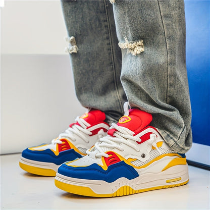 Baskets Sport Noires et Blanches Lacets Solides