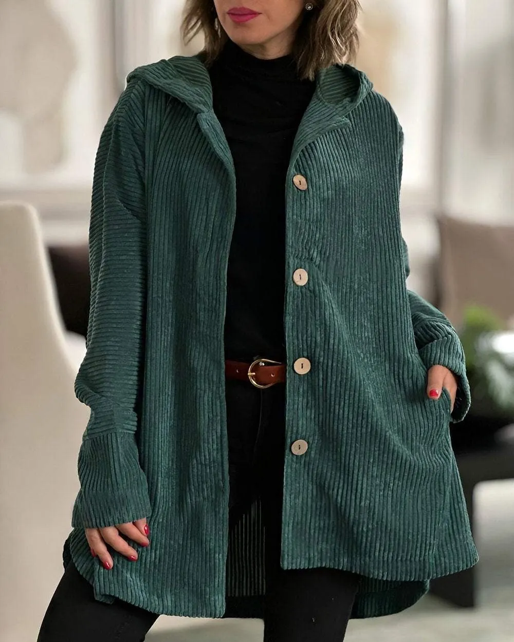 Veste Dégagée à Capuche pour Femme - Parfaite pour Tous les Jours