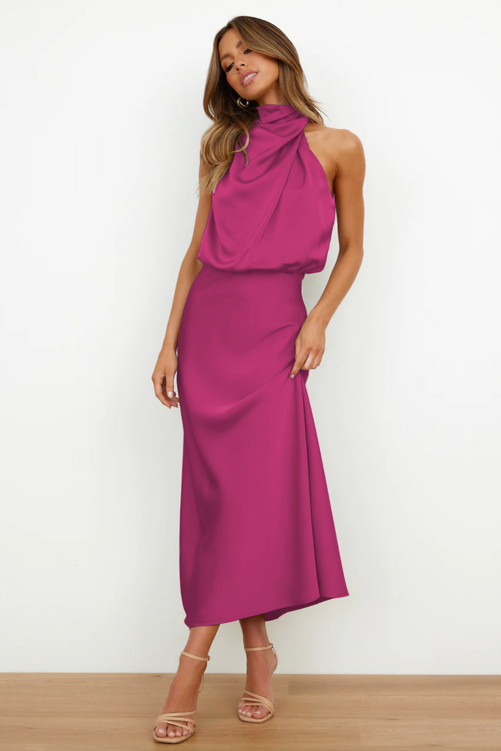 Robe Élégante en Soie Beige pour Femme