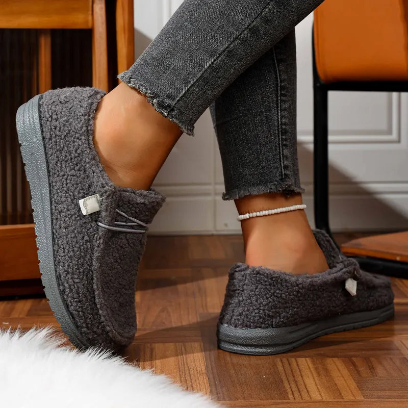 Chaussons Teddy Confort Femme - Pantoufles Élégantes et Chaudes pour Maison et Extérieur
