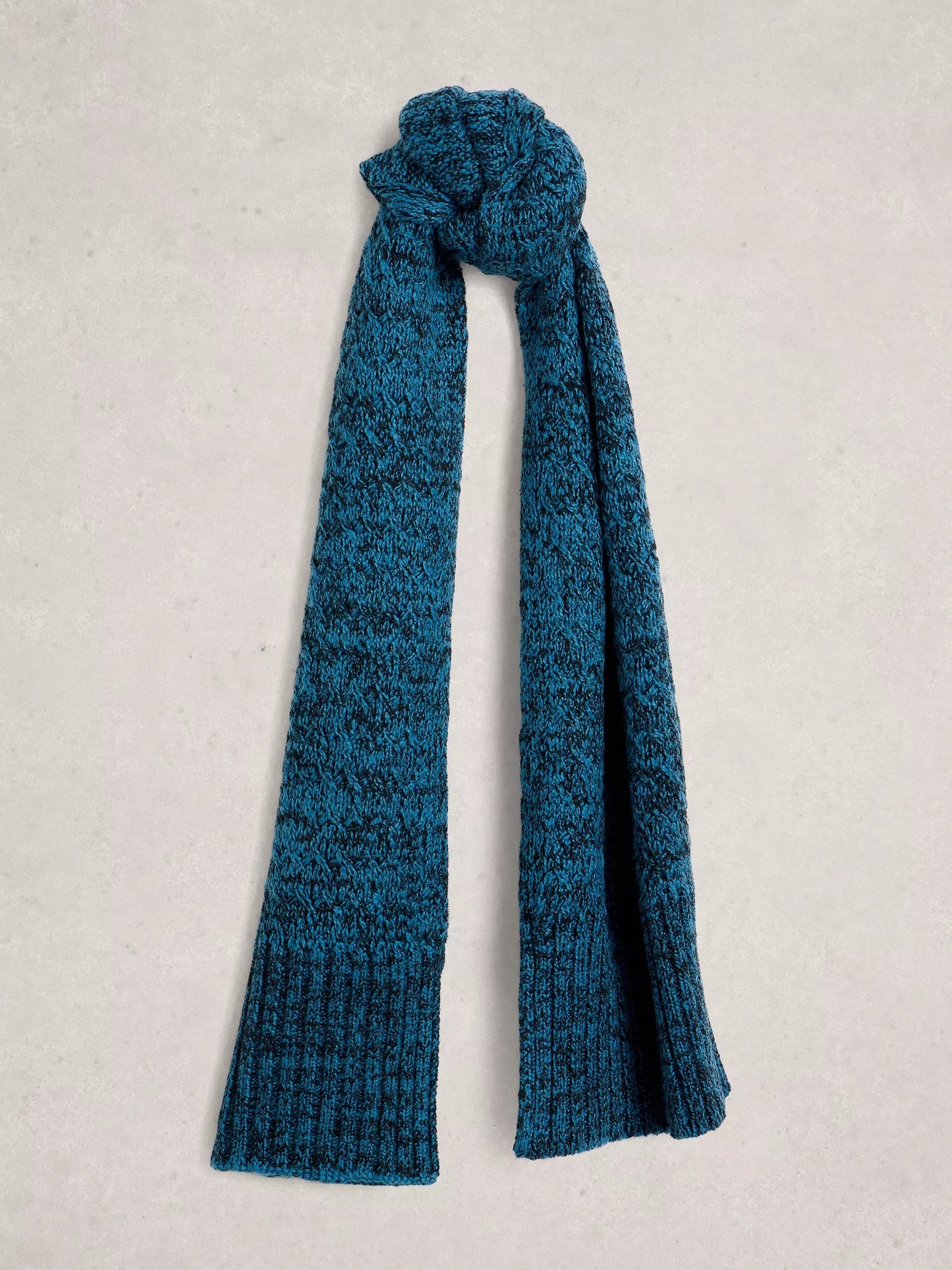 Écharpe Tricotée Douce pour Femme et Homme Hiver - LuxeStyle