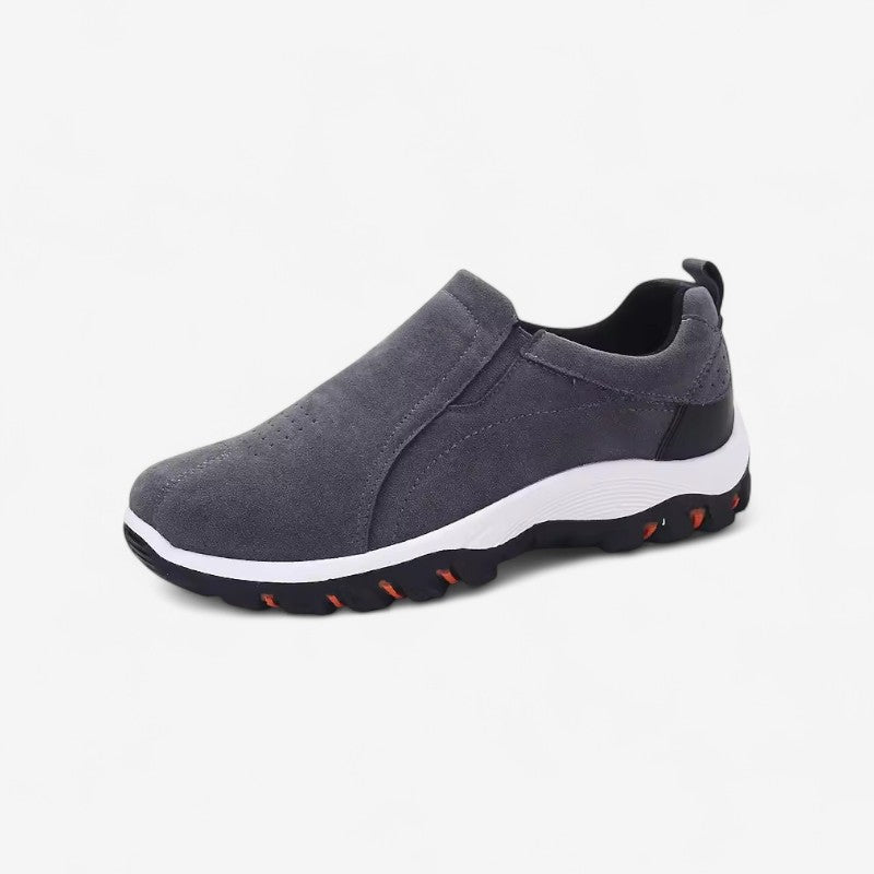 Chaussures de sécurité à semelle renforcée et bout arrondi