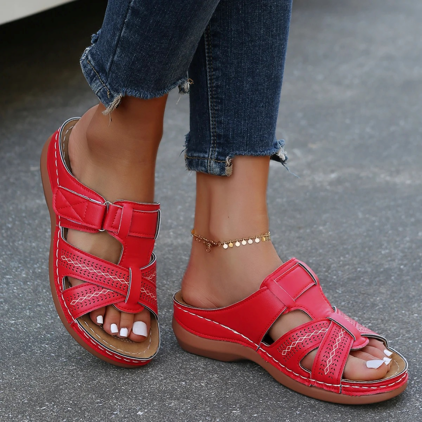 Sandales de marche confortables pour femmes en cuir doux