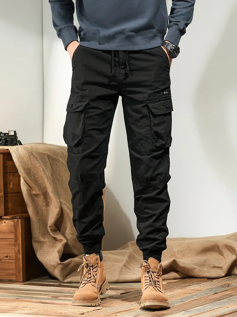 Pantalon homme noir pratique avec poches nombreuses