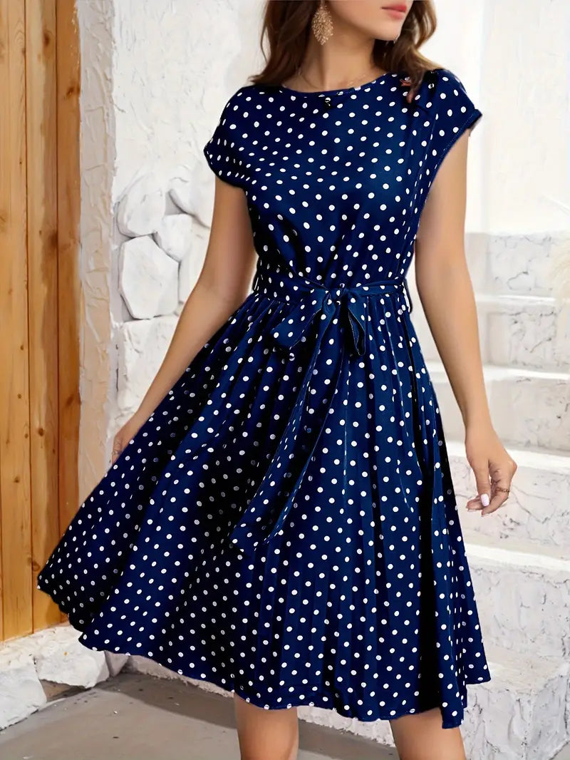 Robe Plissée Femme Élégante – Motif Pois Classique & Taille Avantageuse