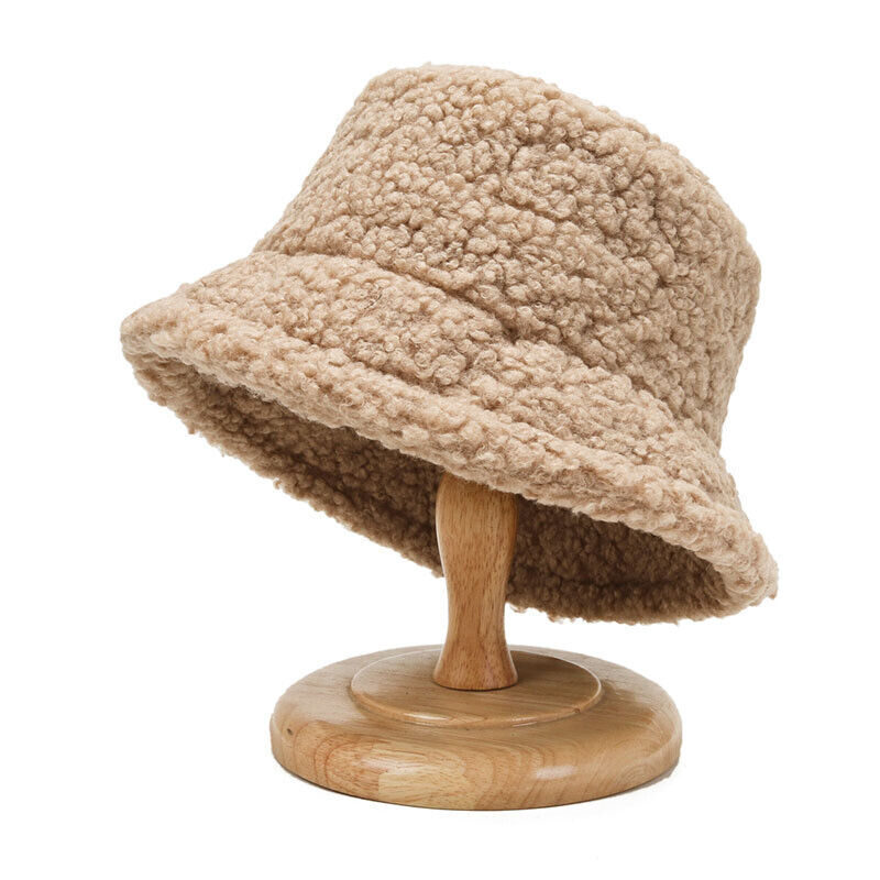 Chapeau Femme Hiver au Crochet avec Pompon