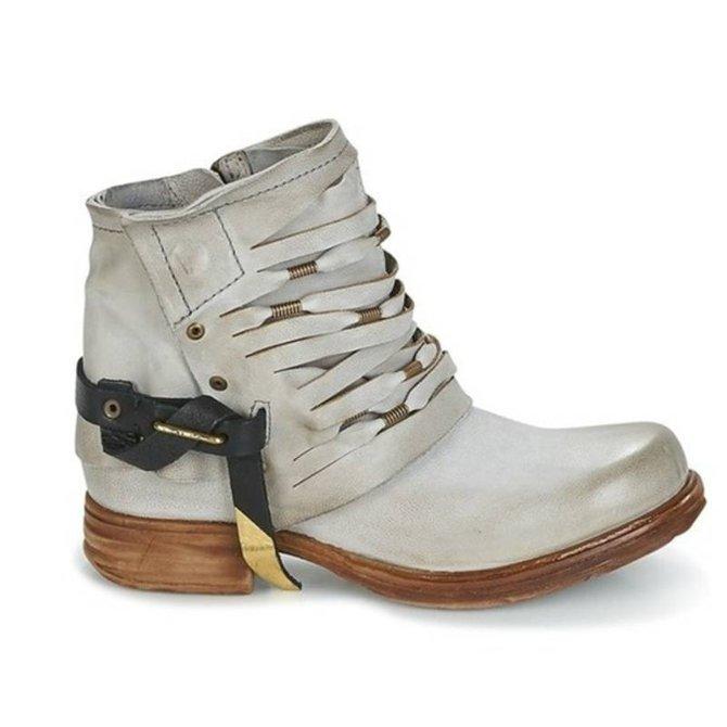Bottines Chic à Lacets avec Look Détendu
