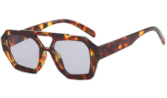 Lunettes de Soleil Femmes Élégantes Carrées avec Protection UV - LuxeStyle