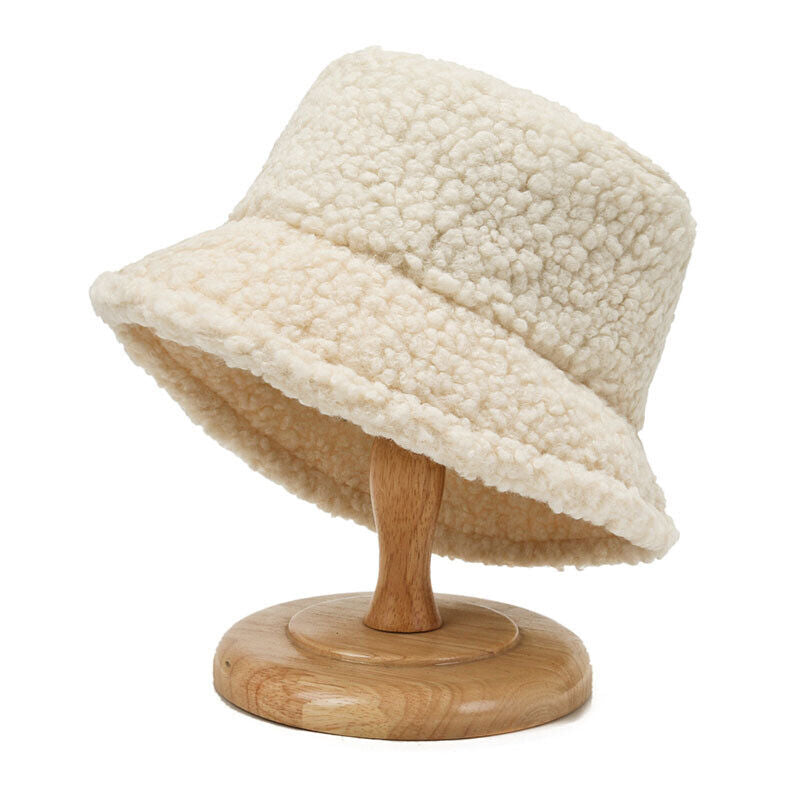 Chapeau Femme Hiver au Crochet avec Pompon