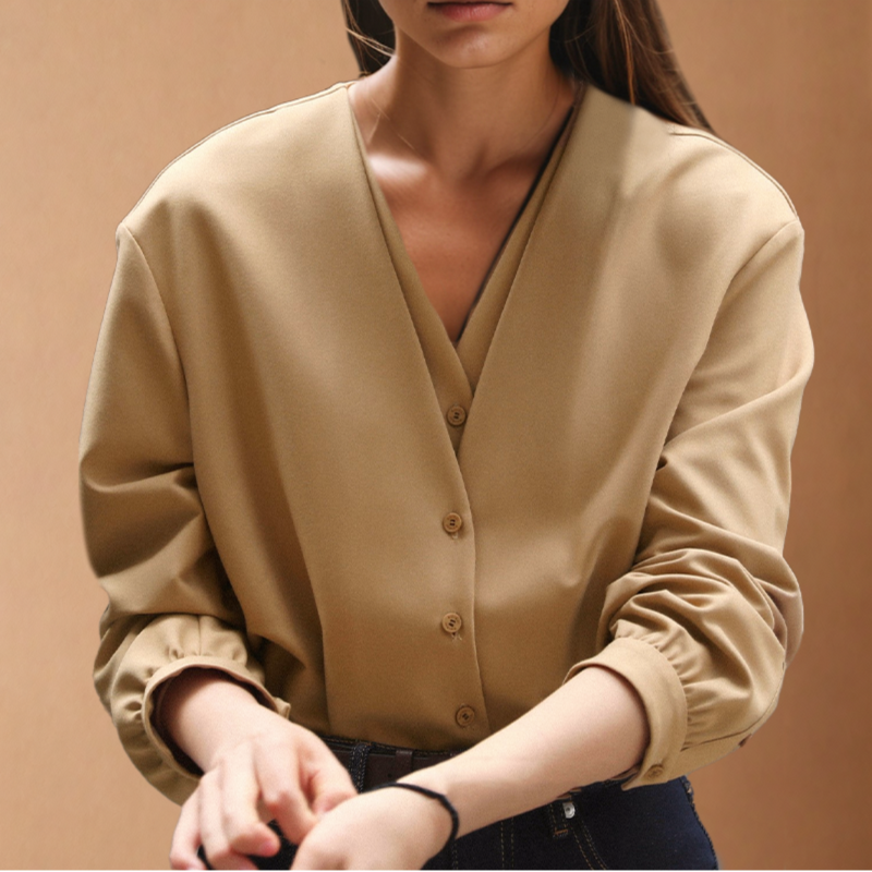 Chemisier Élégant Femme Moderne
