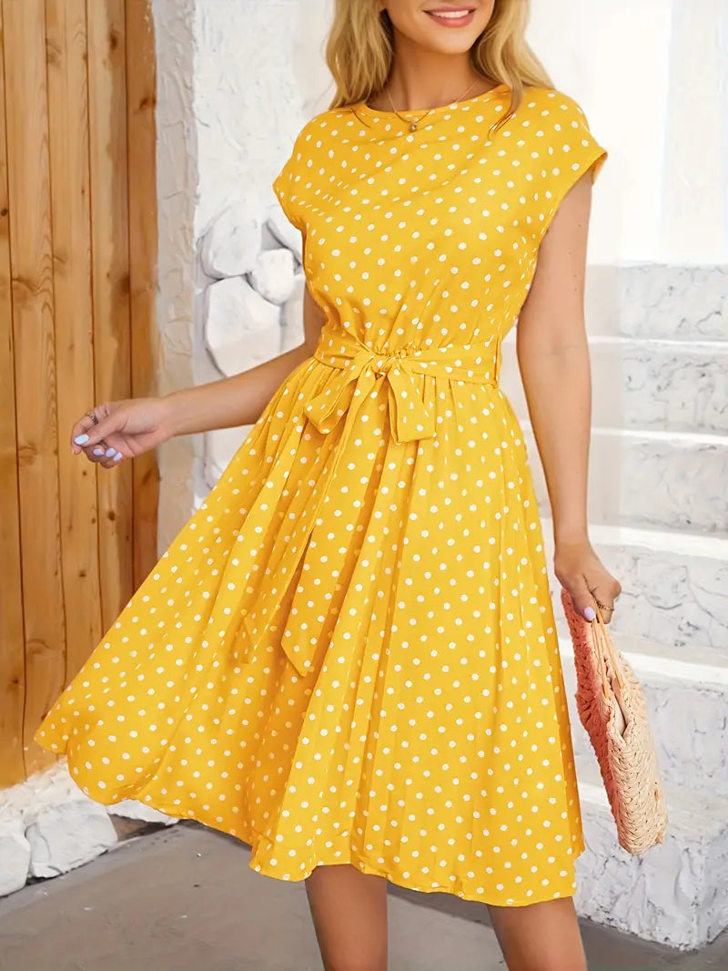 Robe Plissée Femme Élégante – Motif Pois Classique & Taille Avantageuse