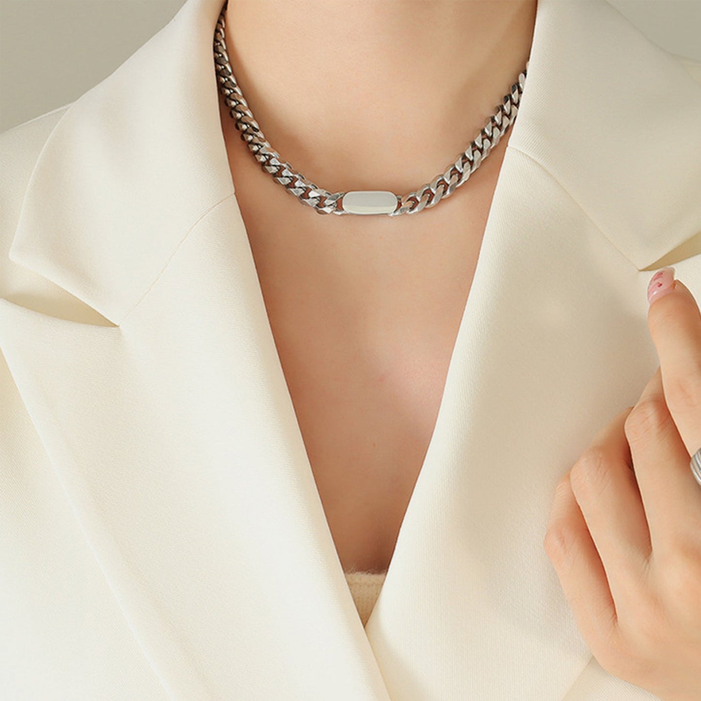 Collier Chaîne Or Brillant pour Femme Élégante - LuxeStyle