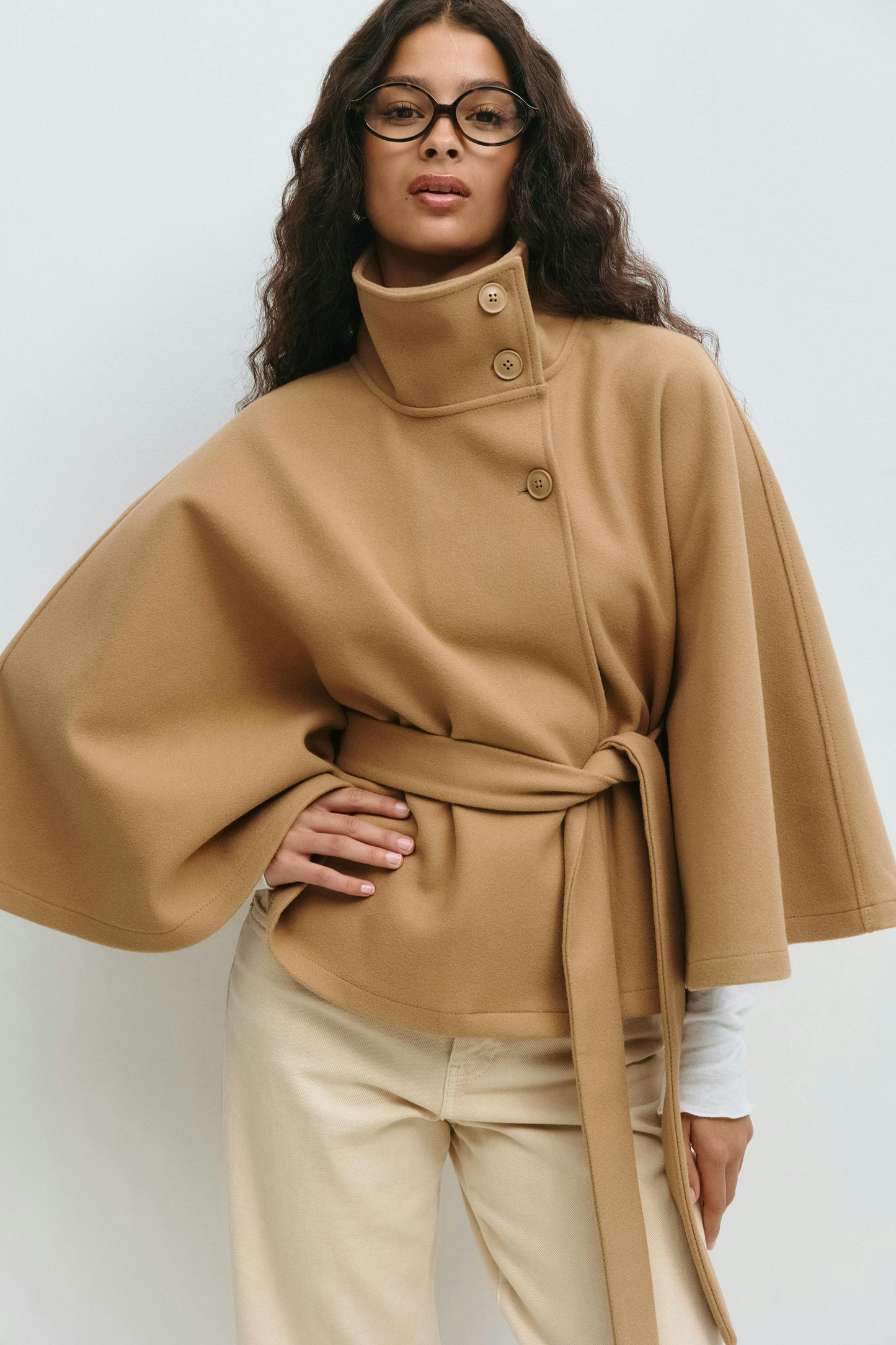 Veste Cape Élégante Pour Femme Avec Ceinture