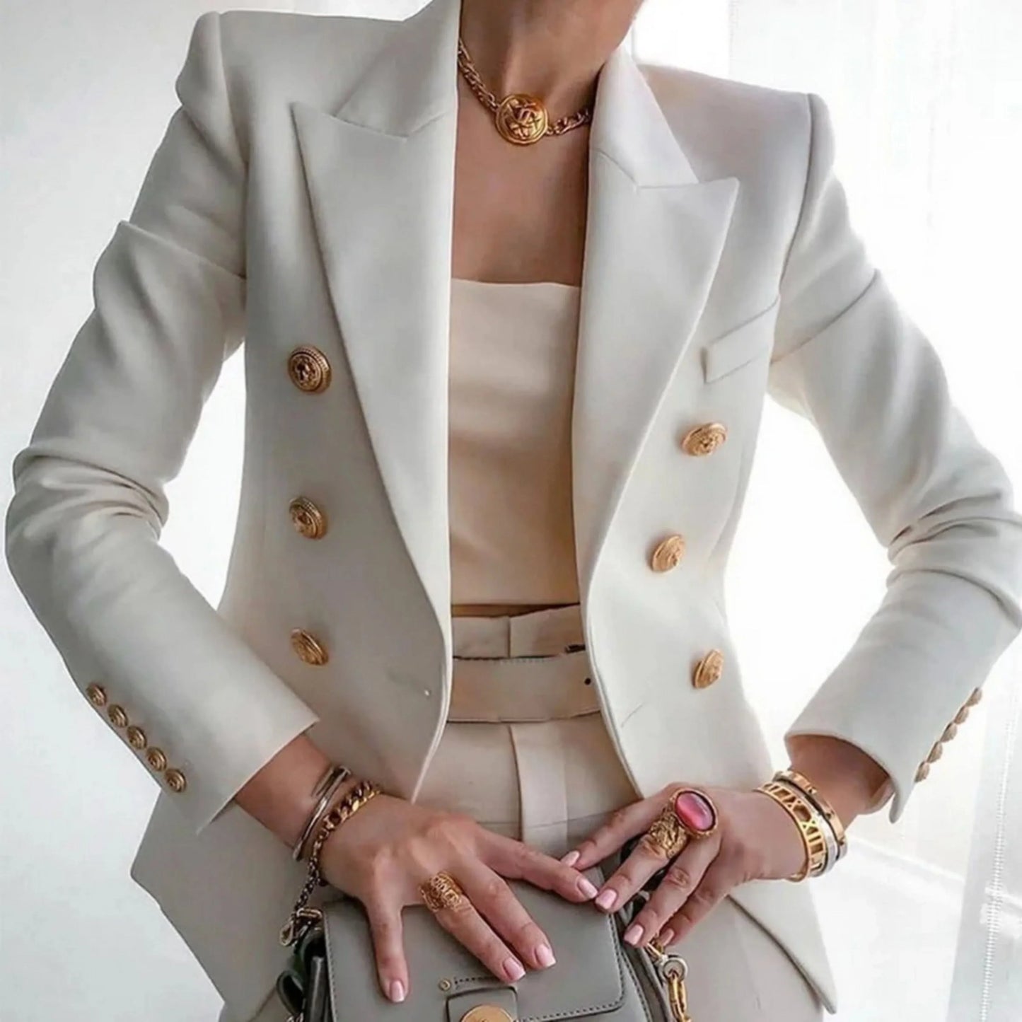 Veste Femme Élégante à Boutons Luxe