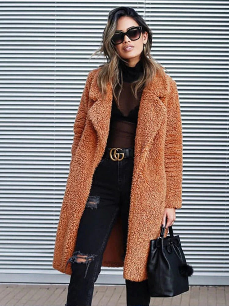 Manteau femme hivernal doux en faux cuir beige