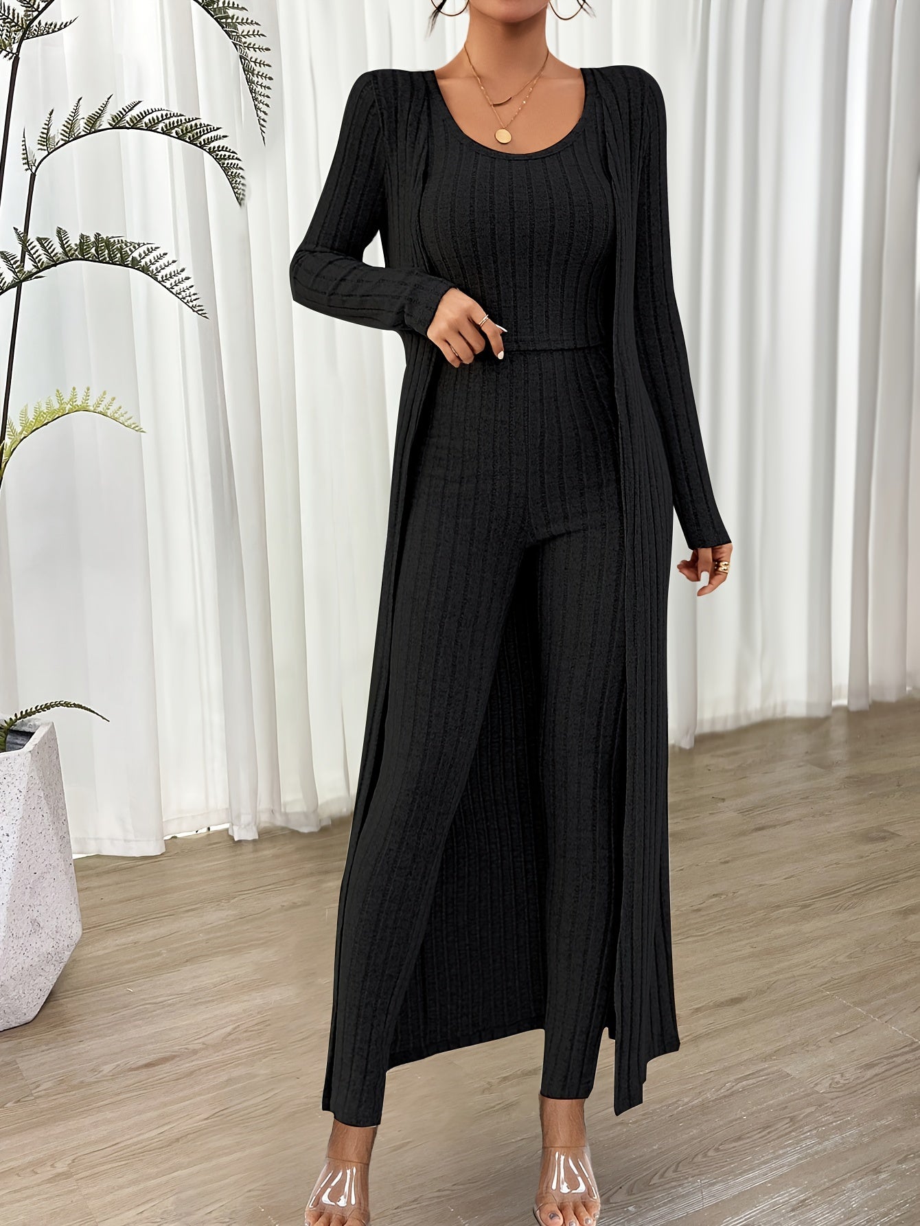 Ensemble Décontracté Trois Pièces pour Femme avec Cardigan Douillet pour Détente