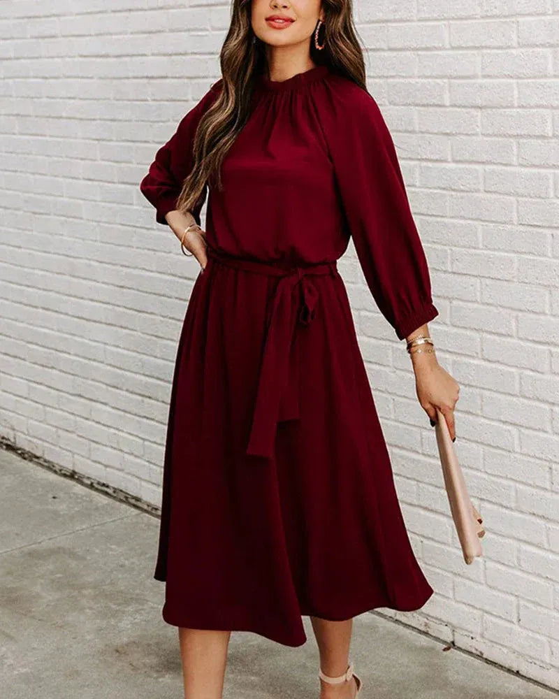 Robe Féminine Taille Moyenne avec Ceinture pour Femme Élégante - LuxeStyle